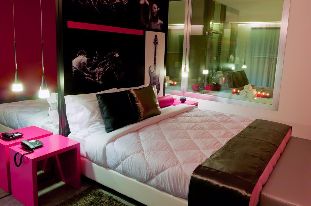 Vinyl M Hotel - Adults Only メアリャーダ 部屋 写真